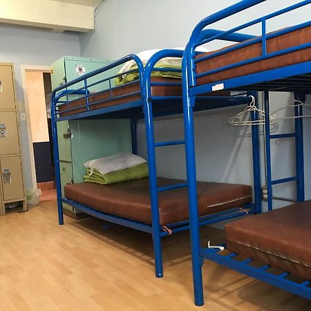 Turtle Hostel Victoria Ngoại thất bức ảnh